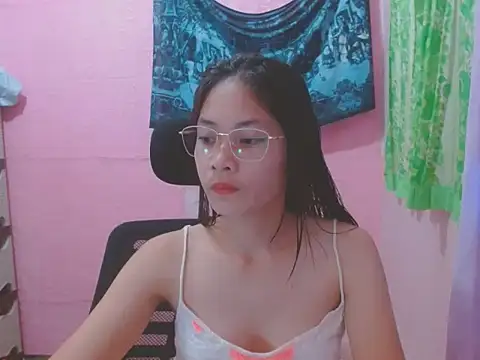Sweetsexylady19 online show from 05-11-26, 12:44