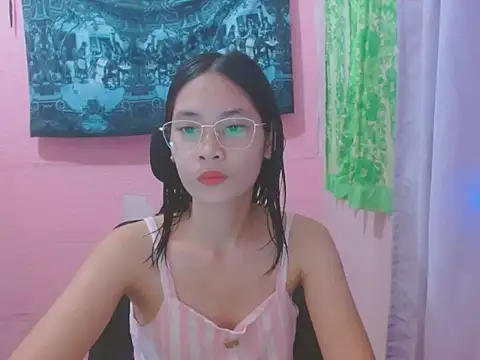 Snapshot of Sweetsexylady19 chatting on 06-30-26, 05:52 Sweetsexylady19 online show from 06-30-26, 05:52