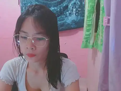 Snapshot of Sweetsexylady19 chatting on 07-14-26, 06:18 Sweetsexylady19 online show from 07-14-26, 06:18
