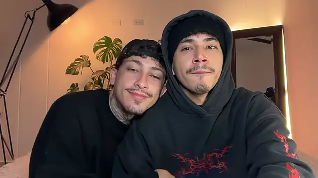 Noah and Steven online show from 05-05-26, 02:19