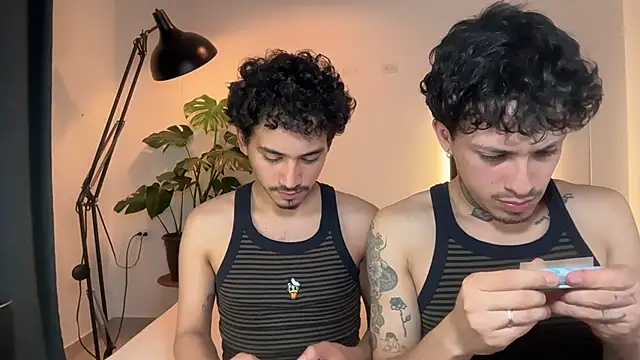 Noah and Steven online show from 05-24-26, 03:55