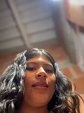 Snapshot of ElahiaMarquez chatting on 05-15-26, 04:25 ElahiaMarquez online show from 05-15-26, 04:25
