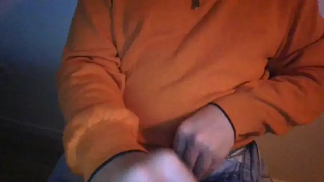 Snapshot of richard9718 chatting on 04-27-26, 10:08 richard9718 online show from 04-27-26, 10:08