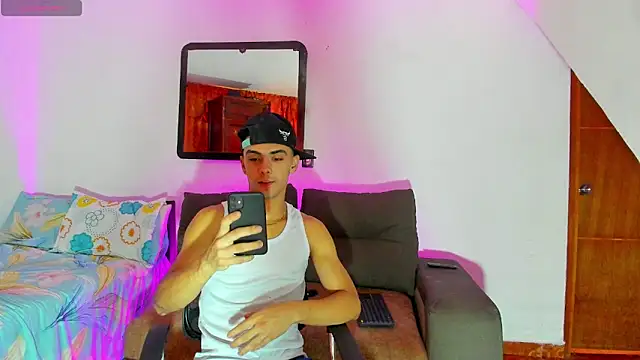 Teo Rave online show from 05-30-26, 04:48