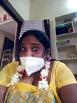 Snapshot of swetha10 chatting on 07-21-26, 07:11 swetha10 online show from 07-21-26, 07:11