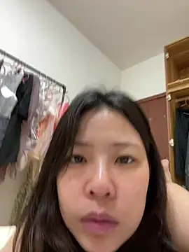 Snapshot of nuonuo_x chatting on 04-25-26, 10:40 nuonuo x online show from 04-25-26, 10:40