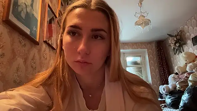 Snapshot of MandyVandy chatting on 04-29-26, 05:33 MandyVandy online show from 04-29-26, 05:33