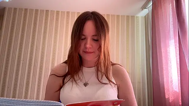 FransiscaLauderback online show from 04-21-26, 11:16