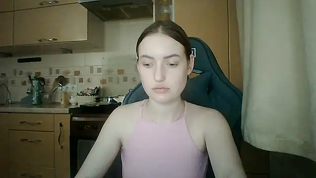Snapshot of Lisanta chatting on 06-11-26, 07:56 Lisanta online show from 06-11-26, 07:56