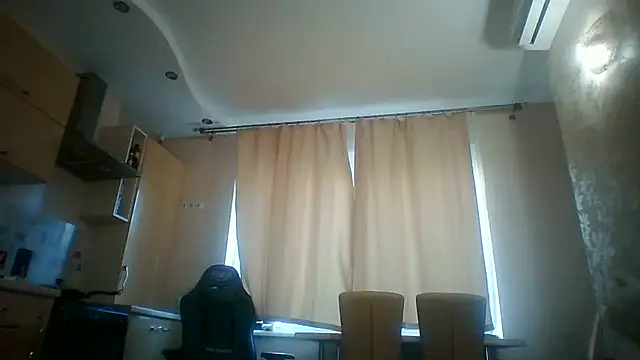 Lisanta online show from 06-25-26, 03:38