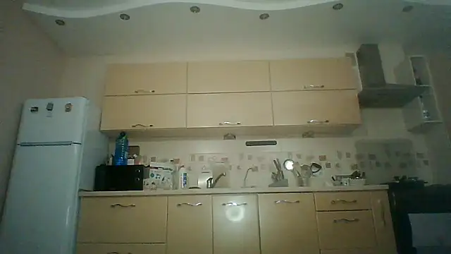 Lisanta online show from 07-04-26, 06:47
