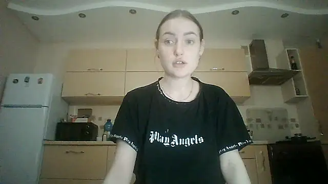 Lisanta online show from 07-21-26, 07:27