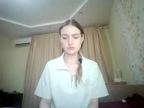 Lisanta online show from 07-28-26, 07:39
