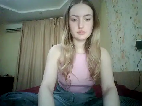 Lisanta online show from 07-30-26, 07:13