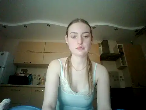 Lisanta online show from 08-07-26, 06:10