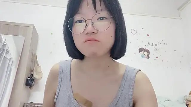 Snapshot of Belle-LL chatting on 05-17-26, 03:48 Belle-LL online show from 05-17-26, 03:48