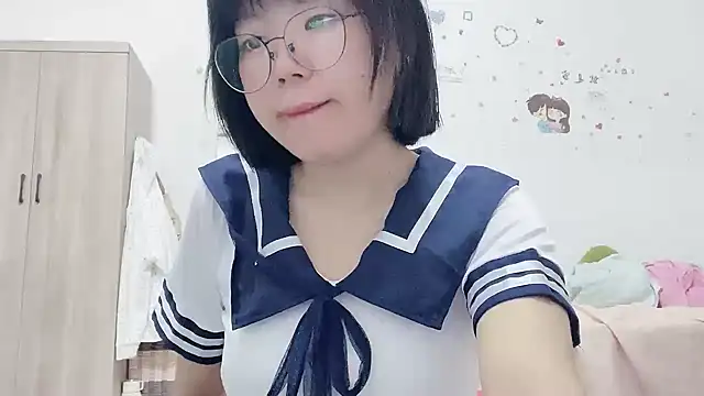 Snapshot of Belle-LL chatting on 05-19-26, 03:13 Belle-LL online show from 05-19-26, 03:13