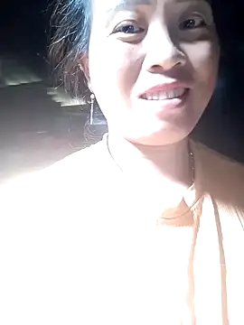 phuongtrinh1 online show from 06-25-26, 07:46