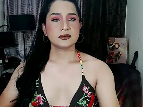Snapshot of SWEETBELLA69 chatting on 05-28-26, 07:00 SWEETBELLA69 online show from 05-28-26, 07:00