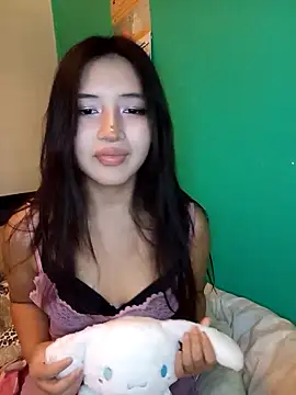 Snapshot of HonyHanna chatting on 04-29-26, 02:15 HonyHanna online show from 04-29-26, 02:15