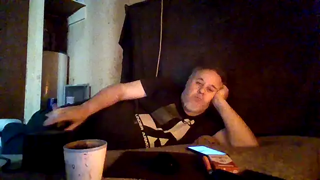 Nightshade1195 online show from 05-06-26, 05:51