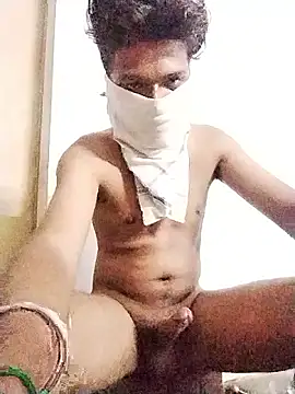 Snapshot of Gujju_chhokro_ chatting on 06-15-26, 05:37 Gujju chhokro online show from 06-15-26, 05:37