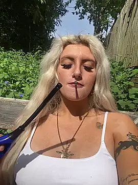 Livistreetxx online show from 05-22-26, 09:48