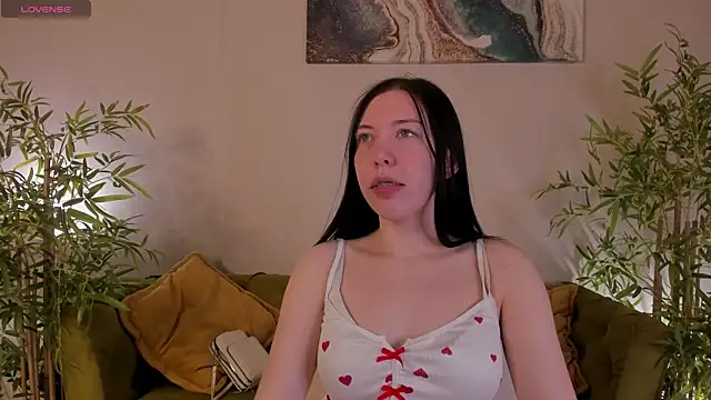 Sandra Ross online show from 04-26-26, 01:14