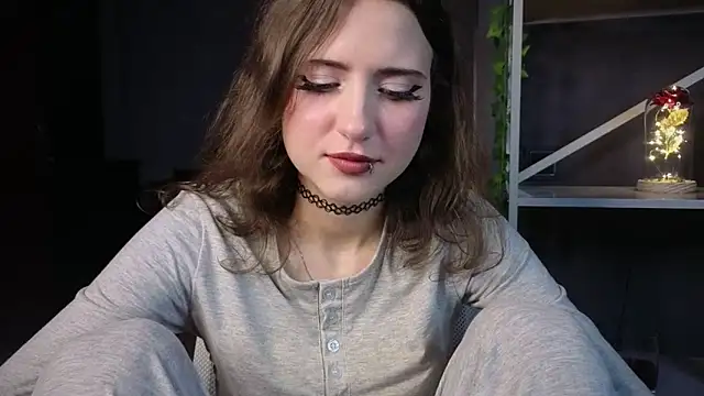 lovergirl4me online show from 06-20-26, 07:38