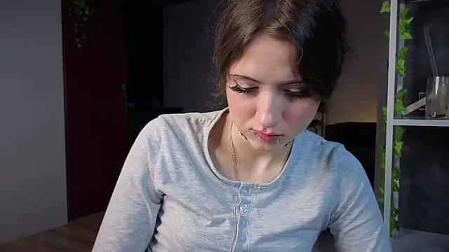lovergirl4me online show from 06-27-26, 05:40