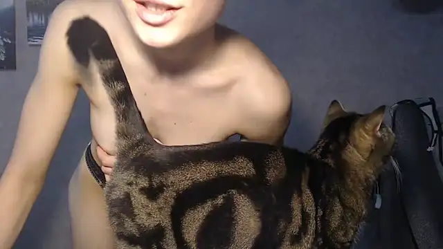 Snapshot of EveLiaka chatting on 05-15-26, 11:34 EveLiaka online show from 05-15-26, 11:34