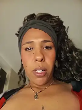 Ivon C online show from 06-14-26, 02:24