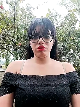 Dayii sweet online show from 05-18-26, 04:57