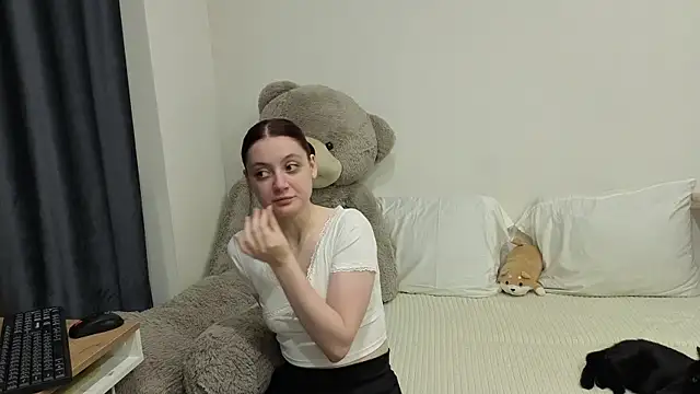 Nikagaze online show from 05-19-26, 05:30