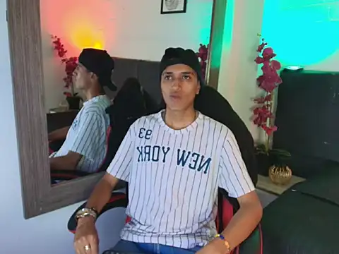 Alan Colthon online show from 04-25-26, 03:42