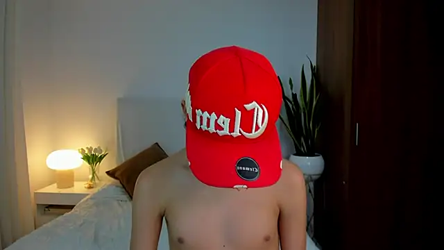 Snapshot of milan_zapata chatting on 06-06-26, 12:27 milan zapata online show from 06-06-26, 12:27