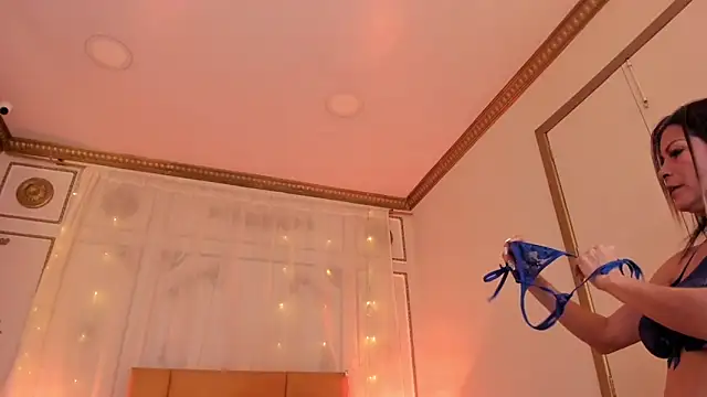 cris milk online show from 06-03-26, 07:30