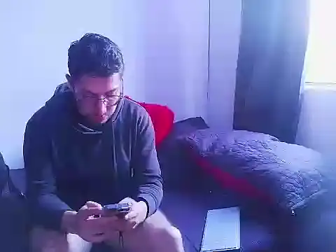 Letorres19 online show from 04-23-26, 10:56