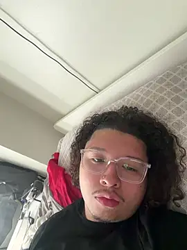 luv chino online show from 05-26-26, 03:30