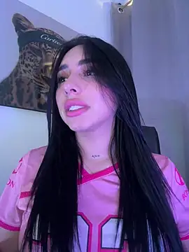 Snapshot of IsabellaNoir_ chatting on 05-01-26, 08:46 IsabellaNoir online show from 05-01-26, 08:46