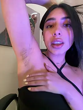 Snapshot of IsabellaNoir_ chatting on 07-17-26, 05:51 IsabellaNoir online show from 07-17-26, 05:51