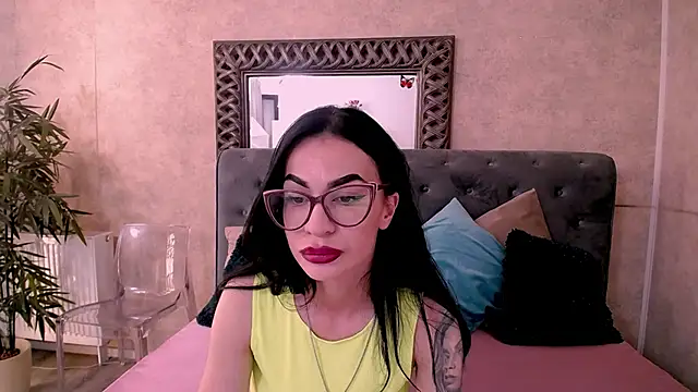 RaniaVibeXX online show from 04-24-26, 04:59