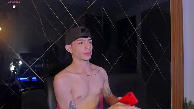  IanLark online show from 06-03-26, 04:04