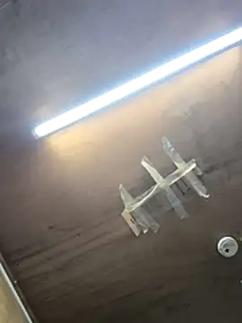 Hotmen84050 online show from 04-23-26, 08:24