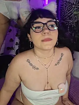 Divination  online show from 04-30-26, 04:52