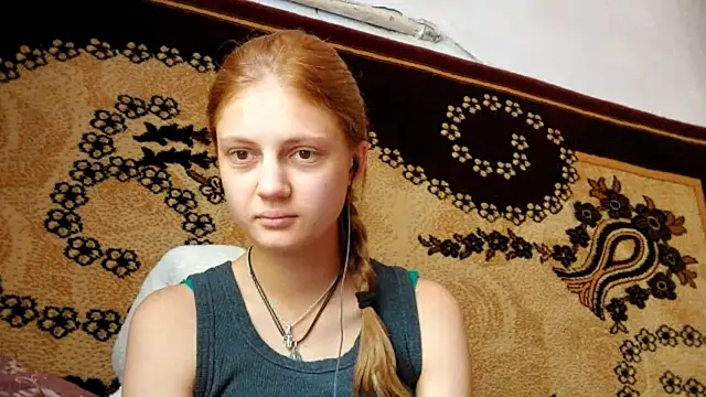 Snapshot of LunaLaday chatting on 08-06-26, 03:30 LunaLaday online show from 08-06-26, 03:30