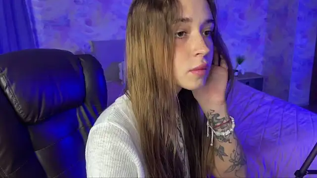 Tiana Belle online show from 05-22-26, 01:13