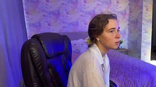 Snapshot of Tiana_Belle chatting on 07-03-26, 01:12 Tiana Belle online show from 07-03-26, 01:12