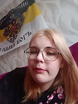 LoisFox online show from 06-11-26, 08:45