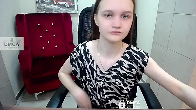 Snapshot of _donnaSia_ chatting on 05-05-26, 11:18 donnaSia online show from 05-05-26, 11:18
